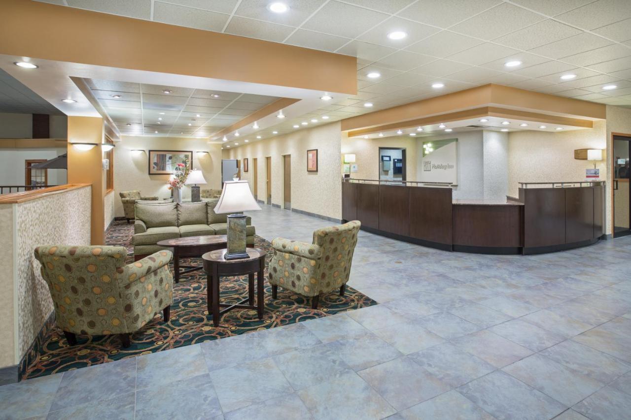 Holiday Inn Riverton-Convention Center By Ihg Exterior photo
